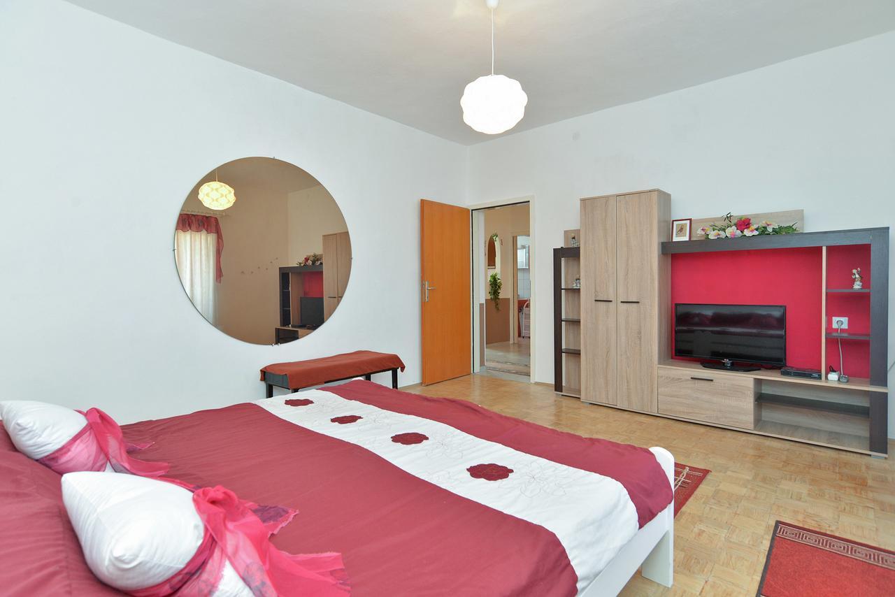Apartments Stjepan 725 Fazana Exterior photo
